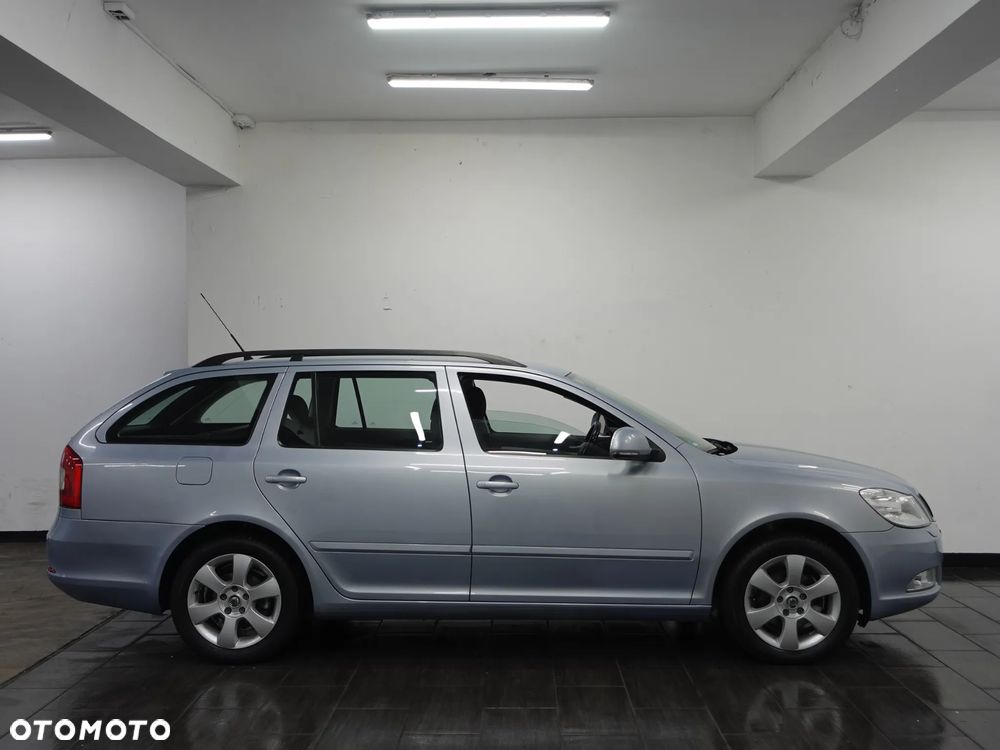 Skoda Octavia 1.4 TSI Ambiente - 9