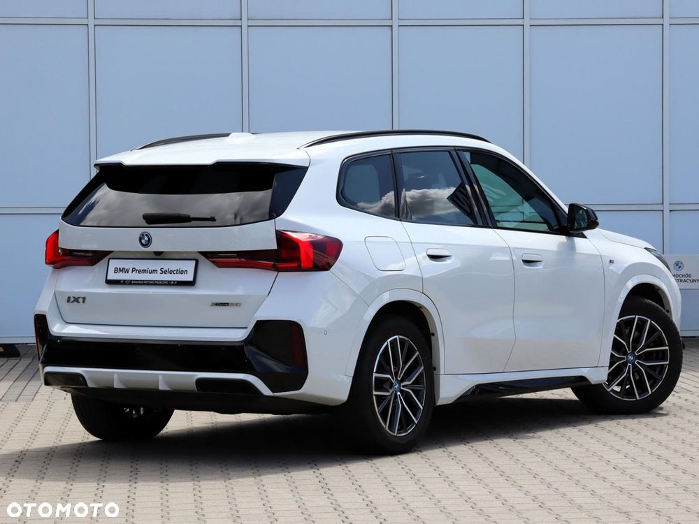 BMW iX1 - 2