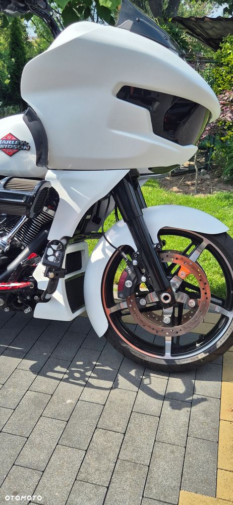 Harley-Davidson Touring Road Glide - 6