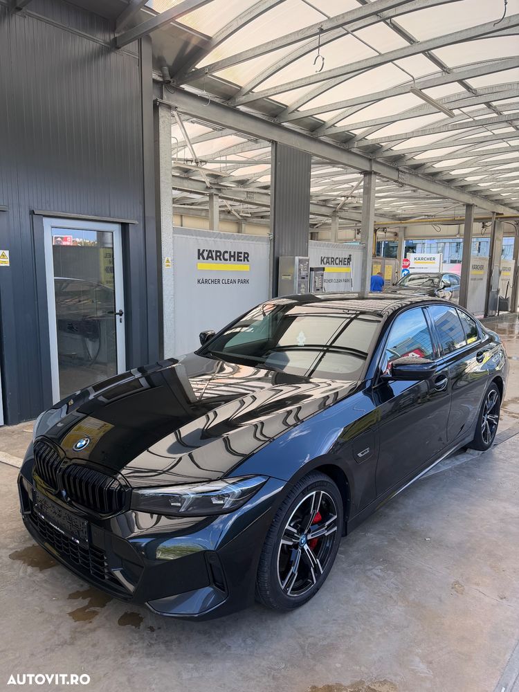 BMW 3 Series 2023 — imagine 29