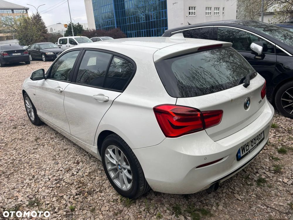BMW Seria 1 118i - 13