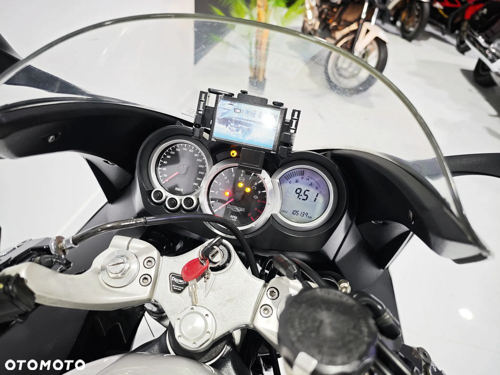 Triumph Sprint - 5