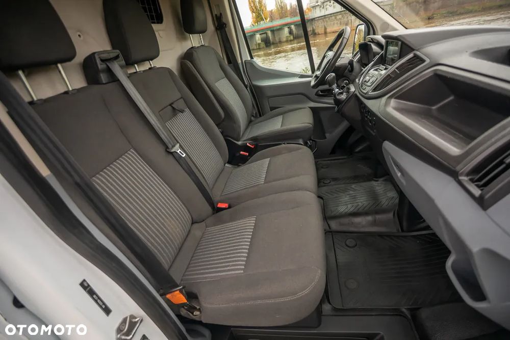 Ford Transit - 22