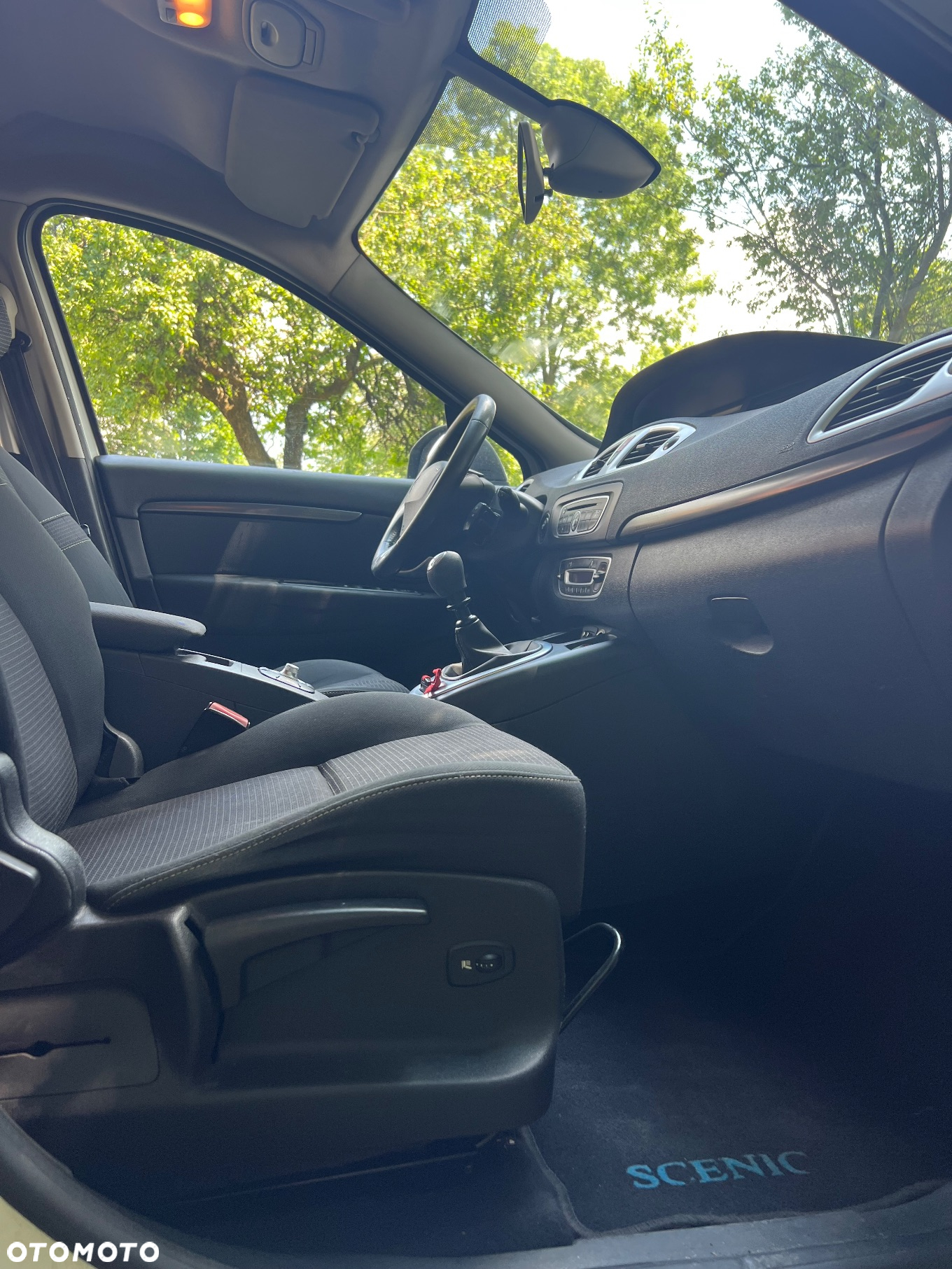 Renault Grand Scenic 1.9 dCi FAP Privilege - 9