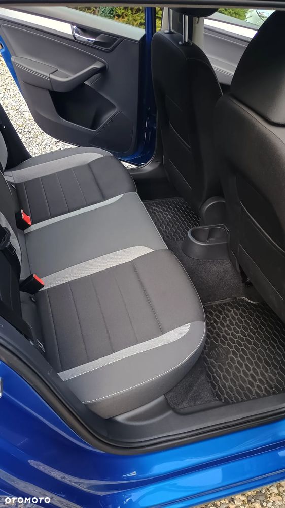 Skoda RAPID 1.0 TSI Ambition - 18