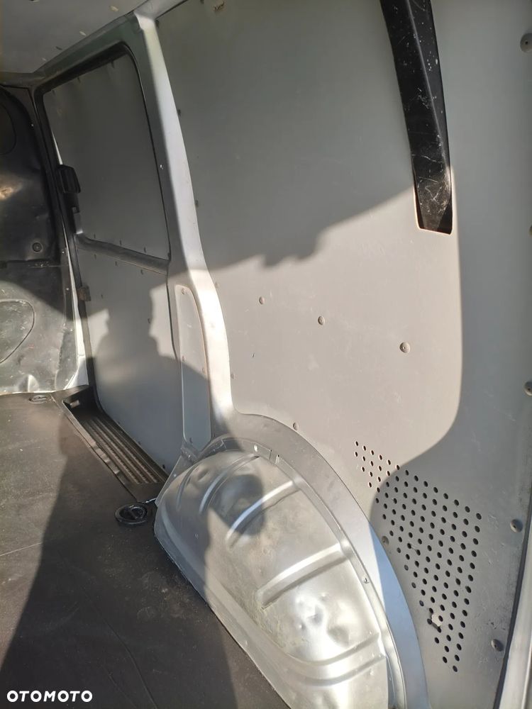 Volkswagen Transporter - 14