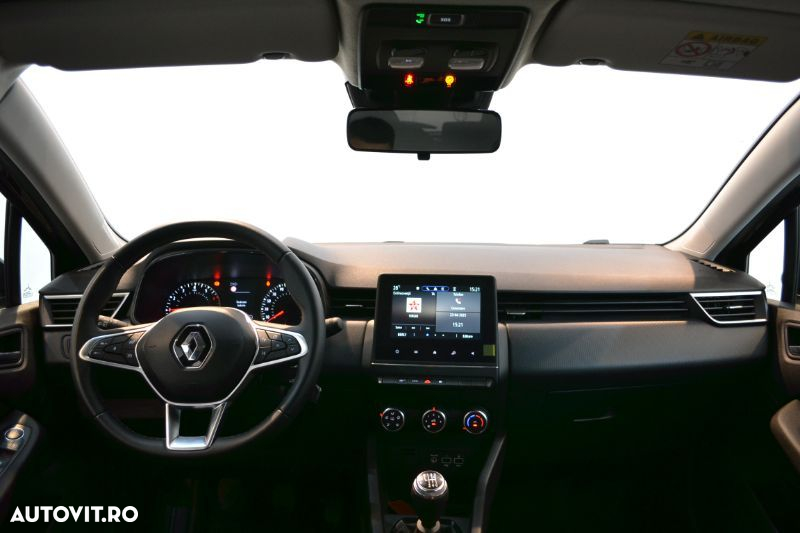 Renault Clio - 10