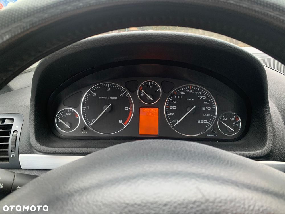 Peugeot 407 2.0 HDi Premium - 12