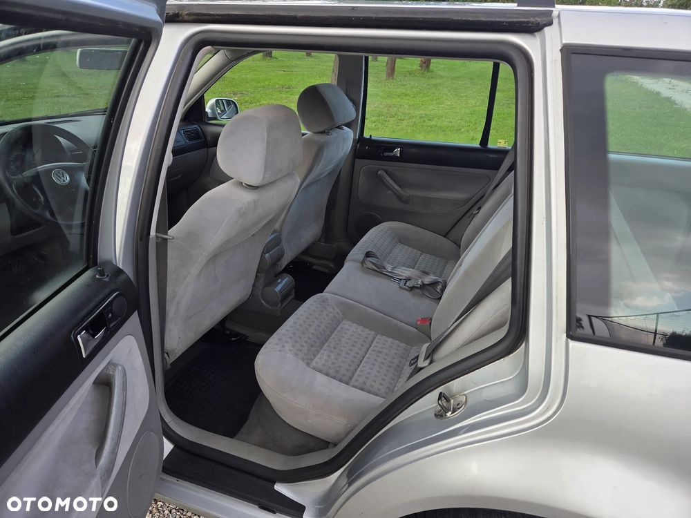 Volkswagen Golf Variant - 9