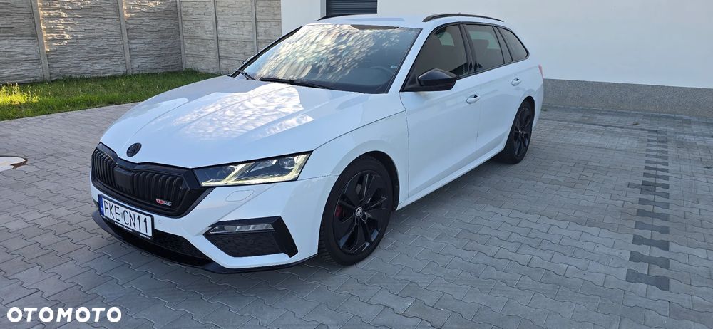 Skoda Octavia 2.0 TDI DSG RS - 1