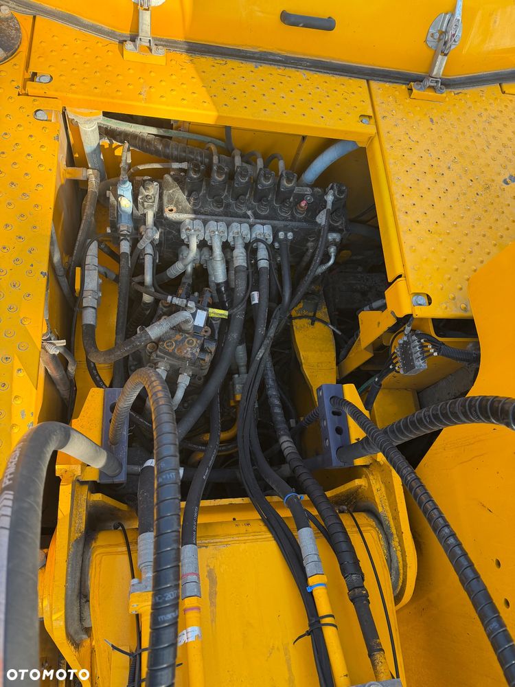 JCB 532-60 uszkodzony uszkodzona  kabina 2022r - 6