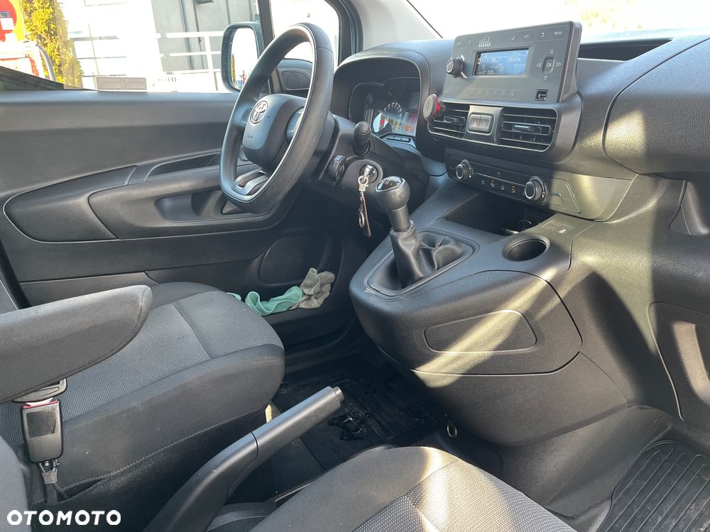 Toyota Proace City - 11