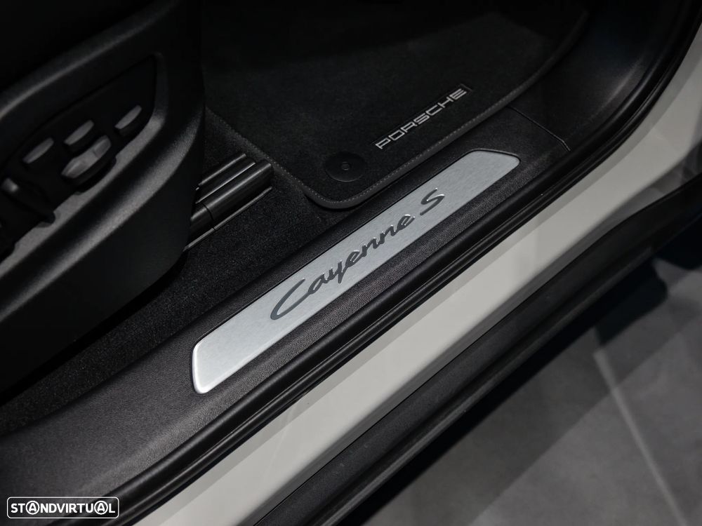 Porsche Cayenne Coupé S E-Hybrid - 47