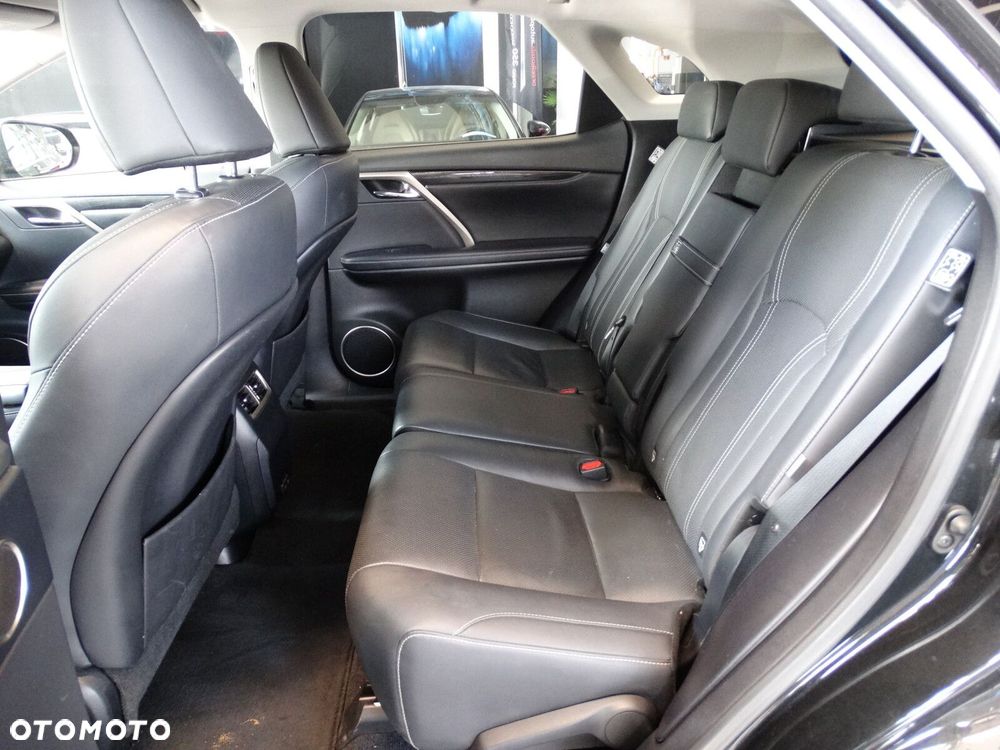 Lexus RX - 27