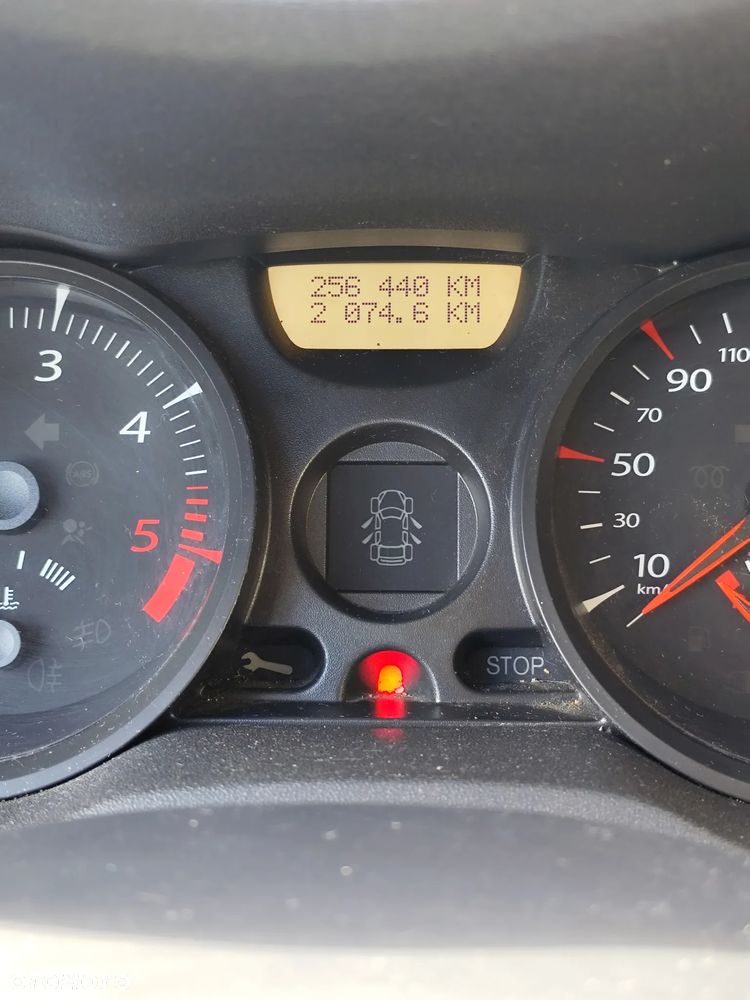 Renault Megane 1.9 dCi FAP Dynamique - 8