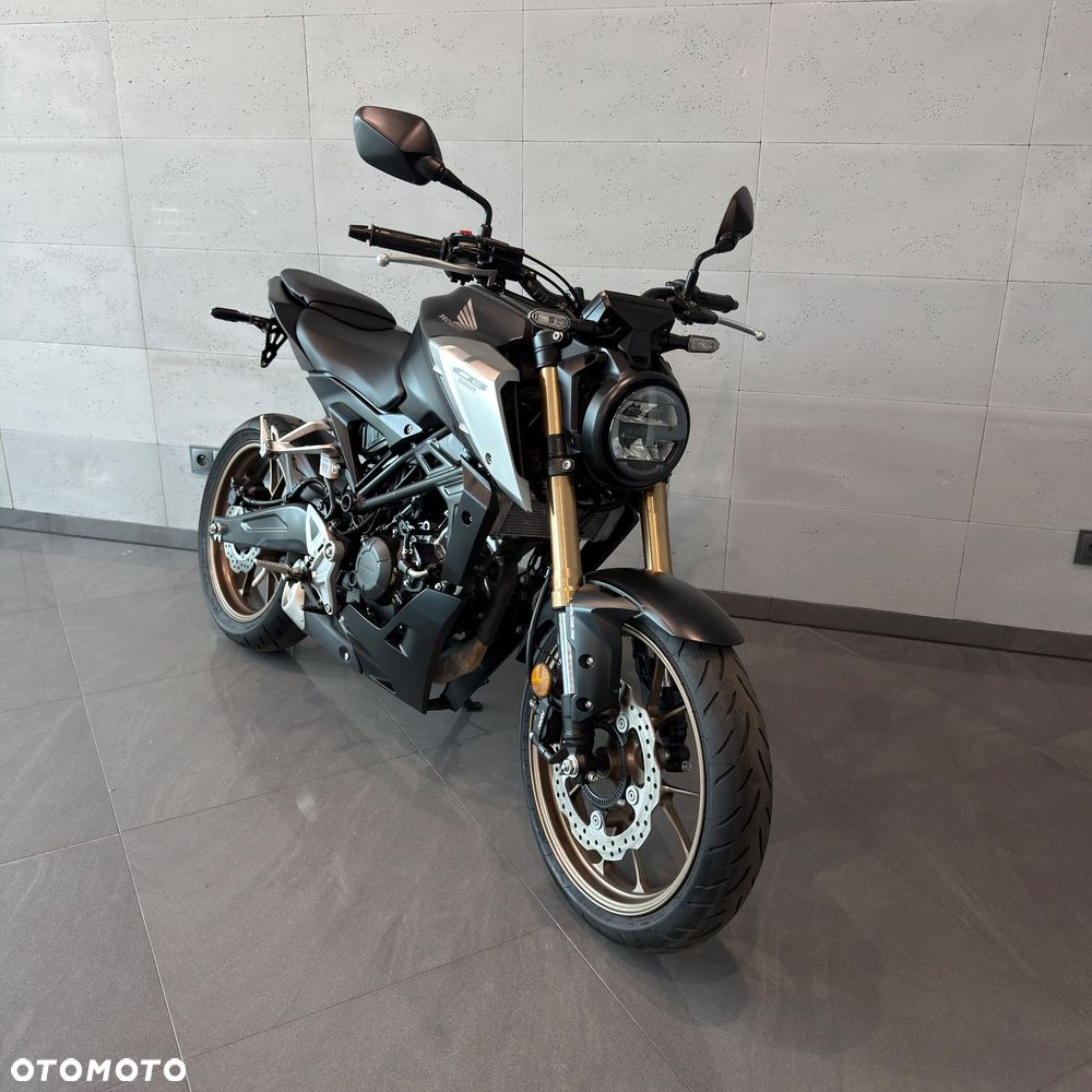 Honda CB - 4