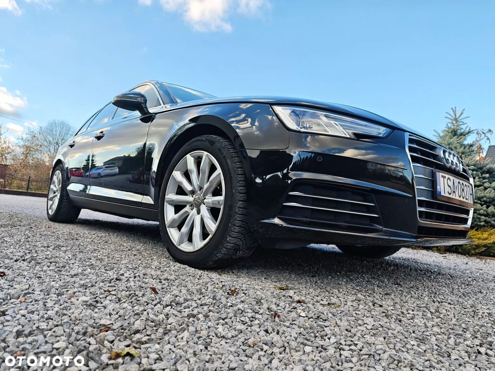 Audi A4 Avant 2.0 TDI design - 12