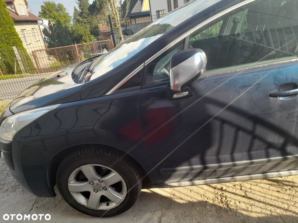 Peugeot 3008 1.6 HDi Premium - 6