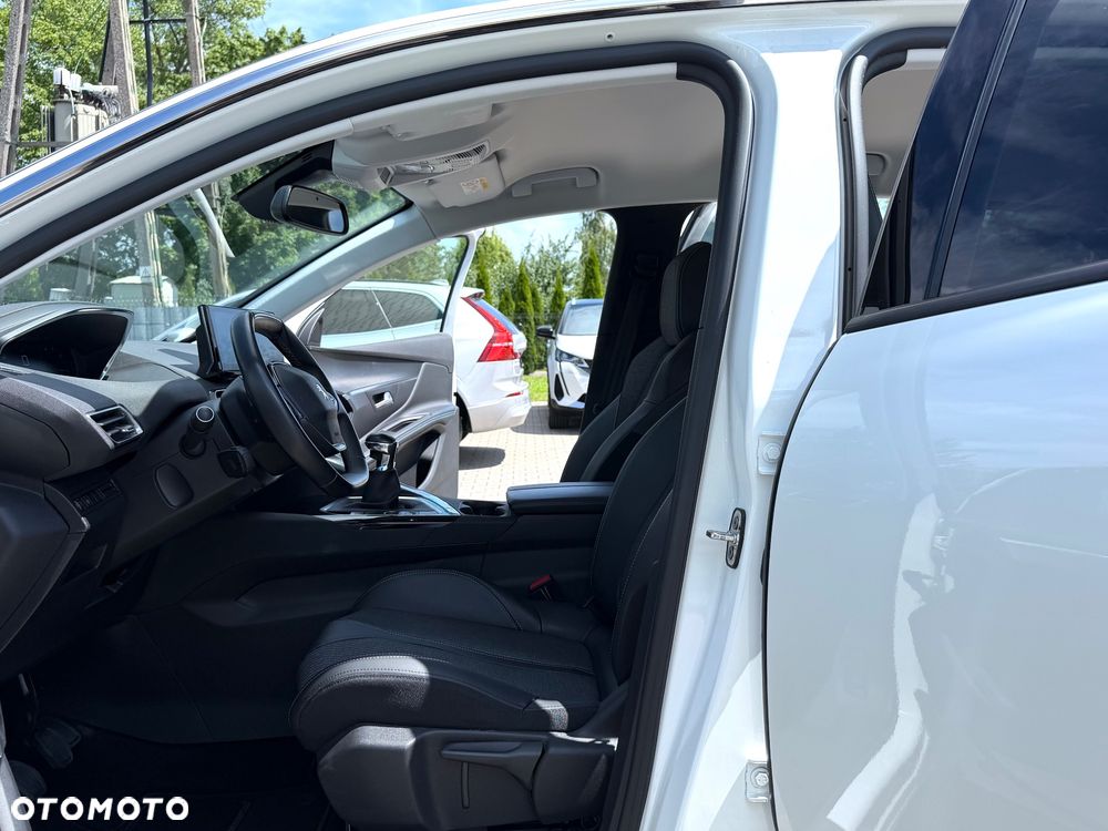 Peugeot 3008 1.5 BlueHDi Allure S&S - 27