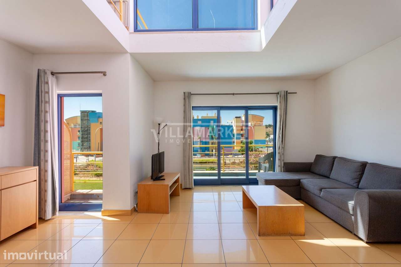Apartamento T2 Duplex com vista mar inserido no complexo turístico de - Grande imagem: 3/45