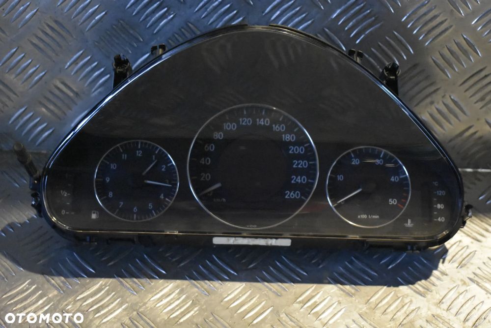 Licznik Zegary Mercedes E W211 CDI A2115403447