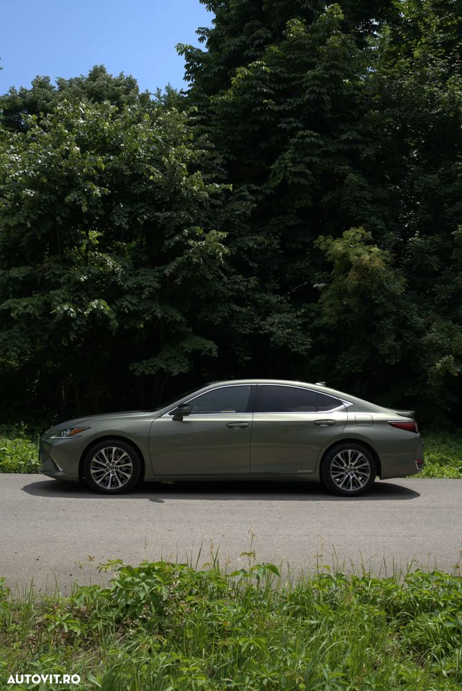 Lexus Seria ES 300h Executive - 1