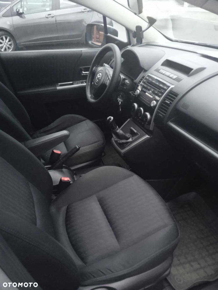 Mazda 5 - 7