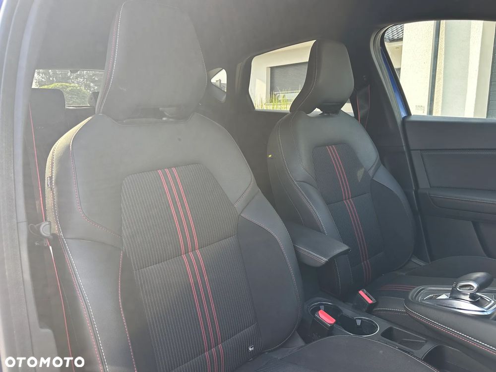 Renault Captur 1.3 TCe mHEV R.S Line EDC - 10