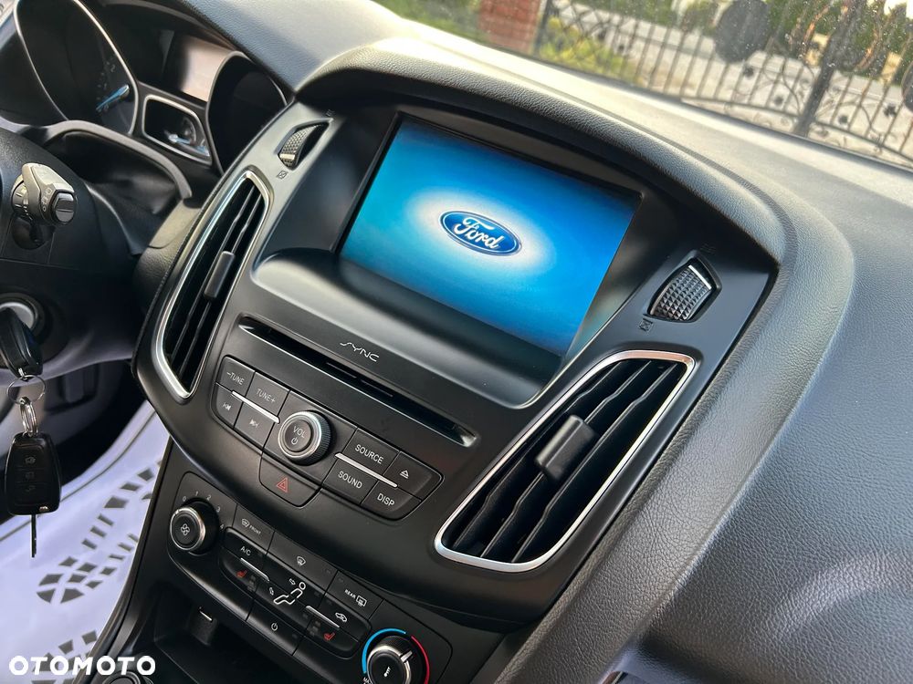 Ford Focus - 38
