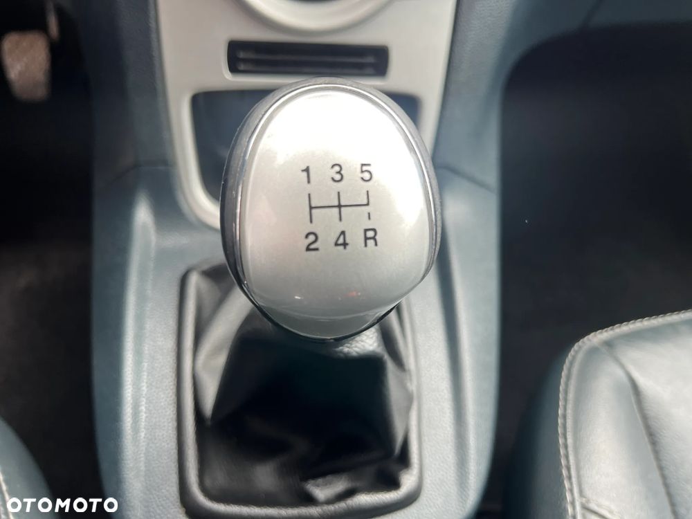 Ford Fiesta - 34