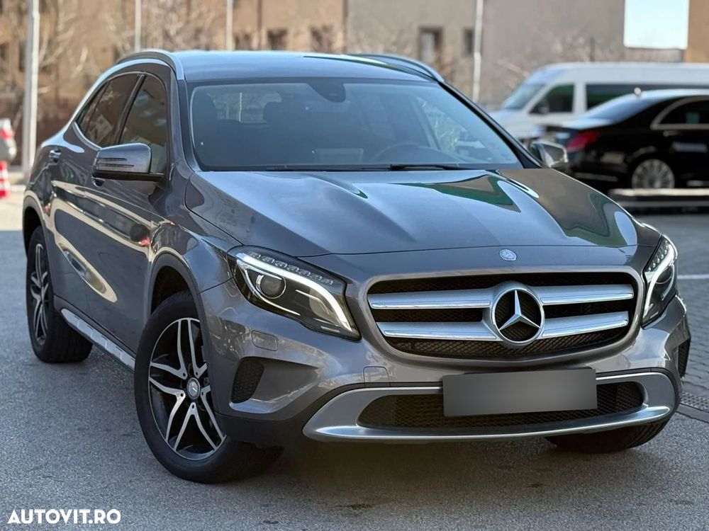 Mercedes-Benz GLA 200 d 4MATIC Aut. - 1