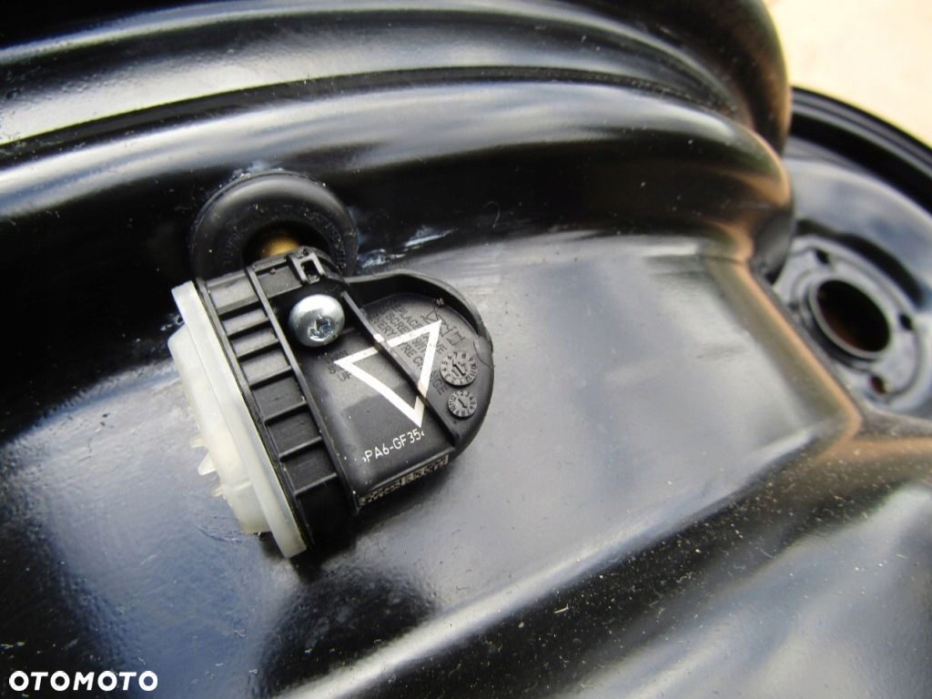 4x Felgi 15 Ford Fiesta VIII MK7 MK8 6j 4x108 ET45 / czujniki TPMS - 16