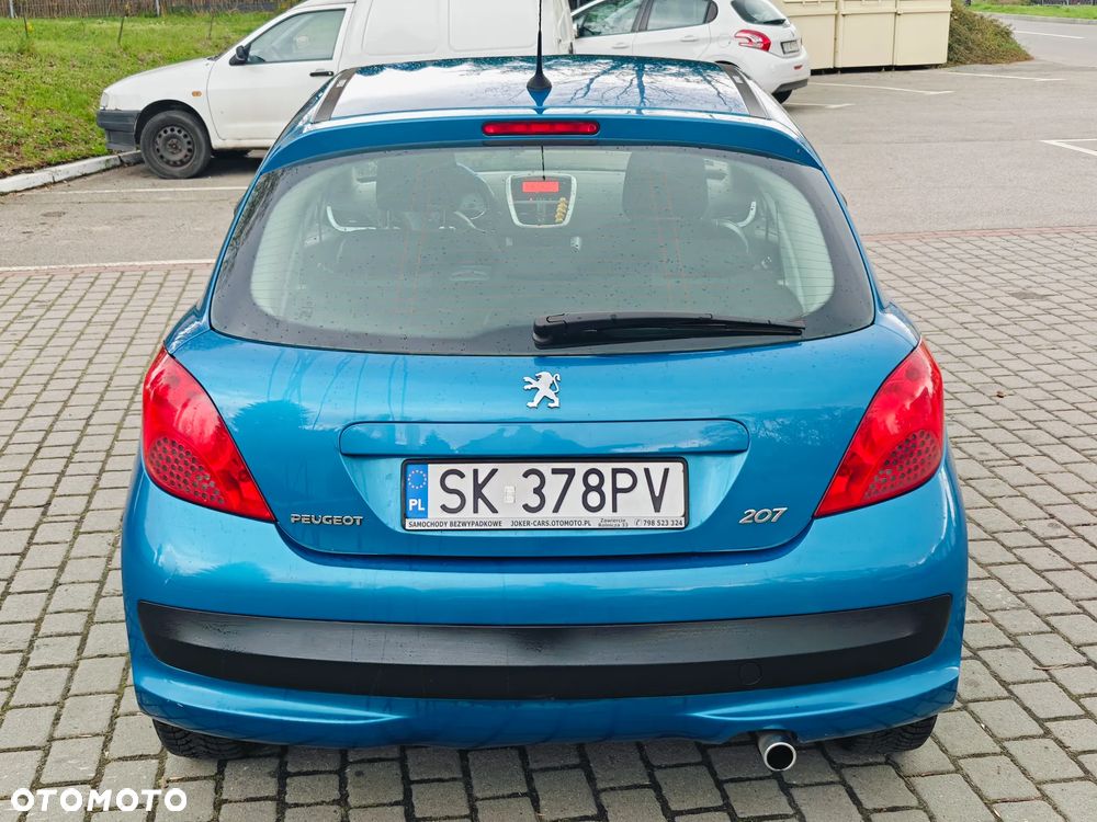 Peugeot 207 - 16