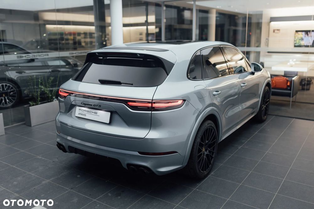 Porsche Cayenne - 14