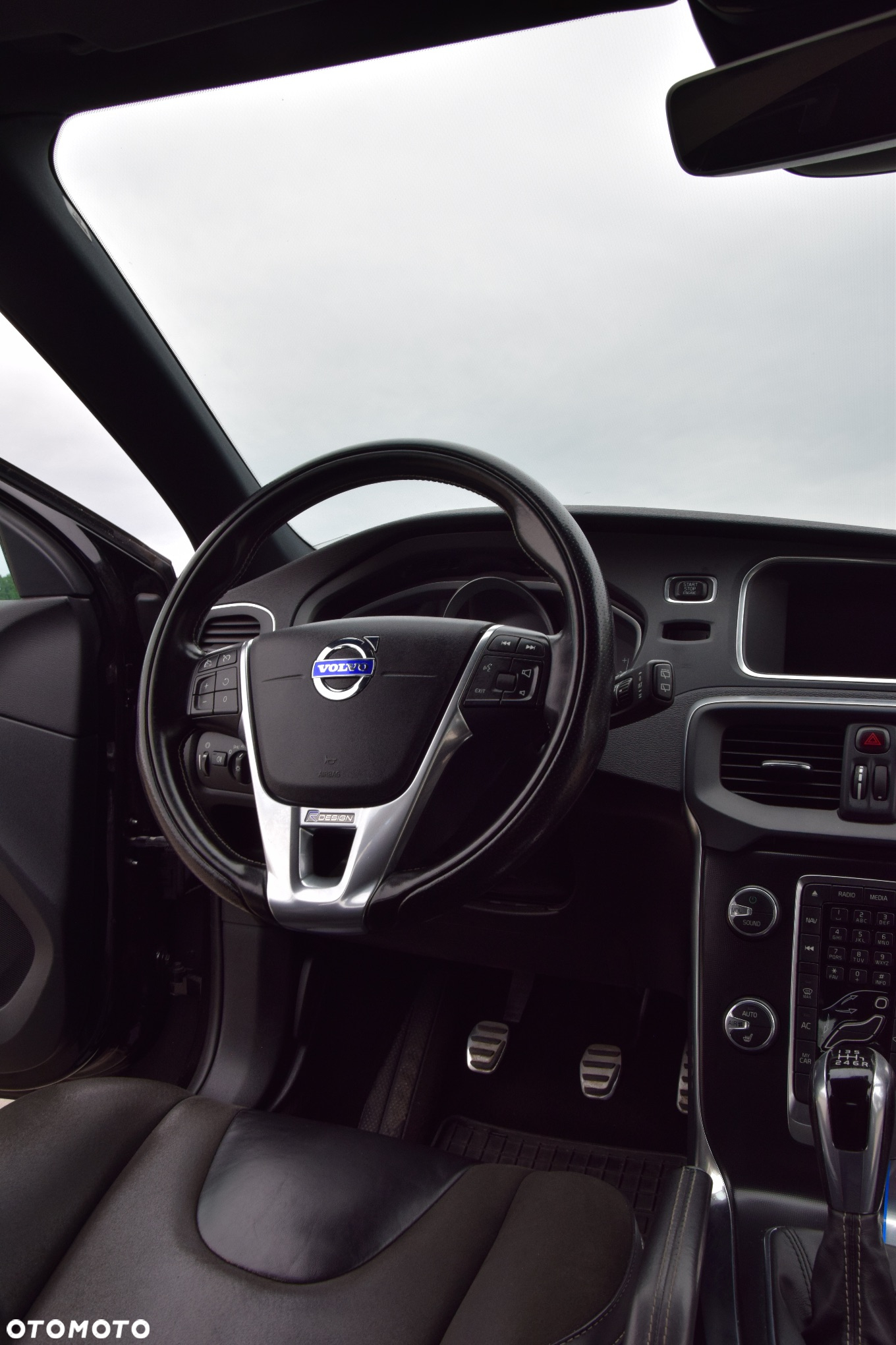 Volvo V40 D3 Drive-E R-Design Kinetic - 21