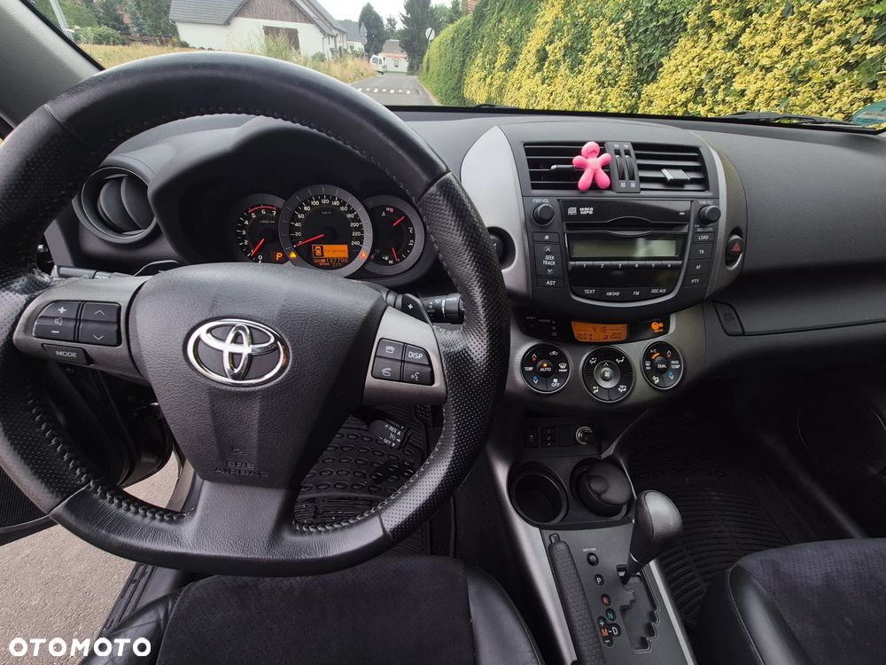 Toyota RAV4 2.2 D-CAT 2010 - 10
