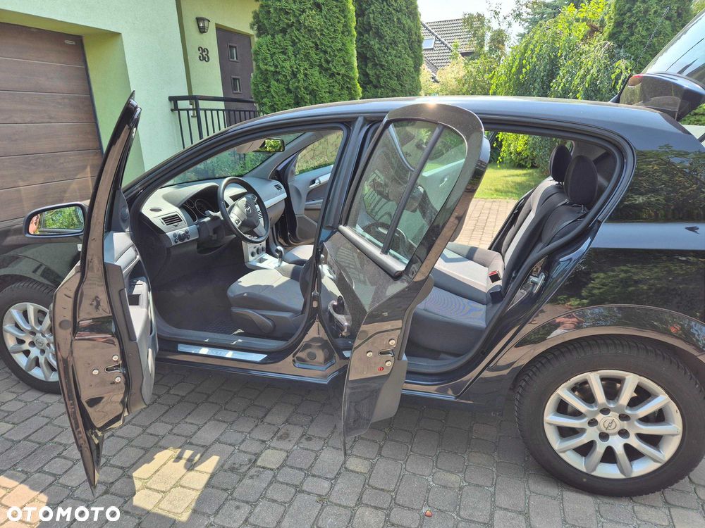 Opel Astra - 1