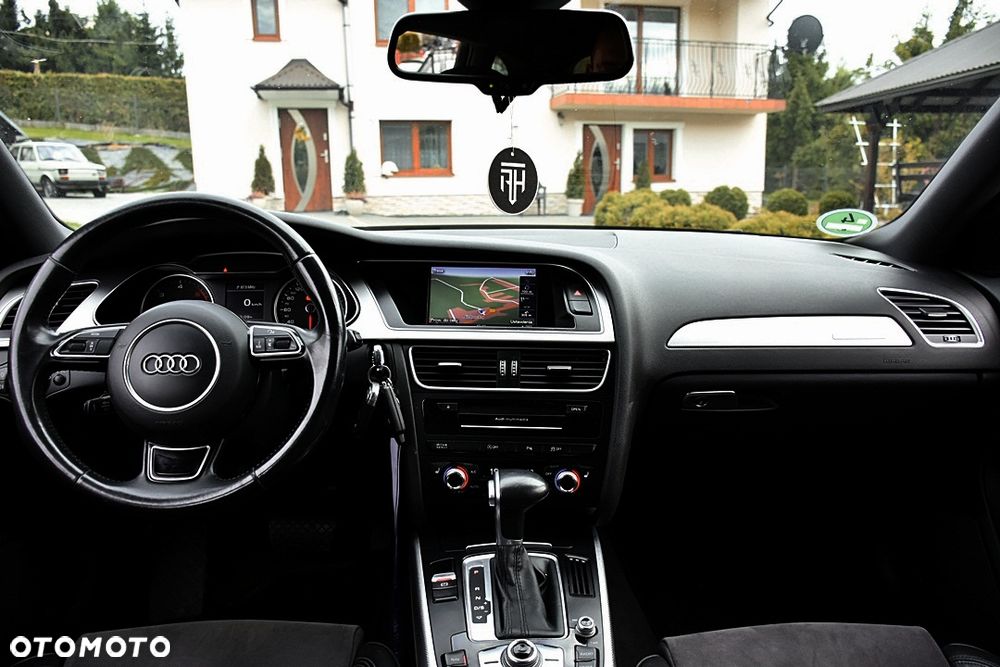 Audi A4 Avant 2.0 TDI DPF quattro S tronic S line Sportpaket - 18