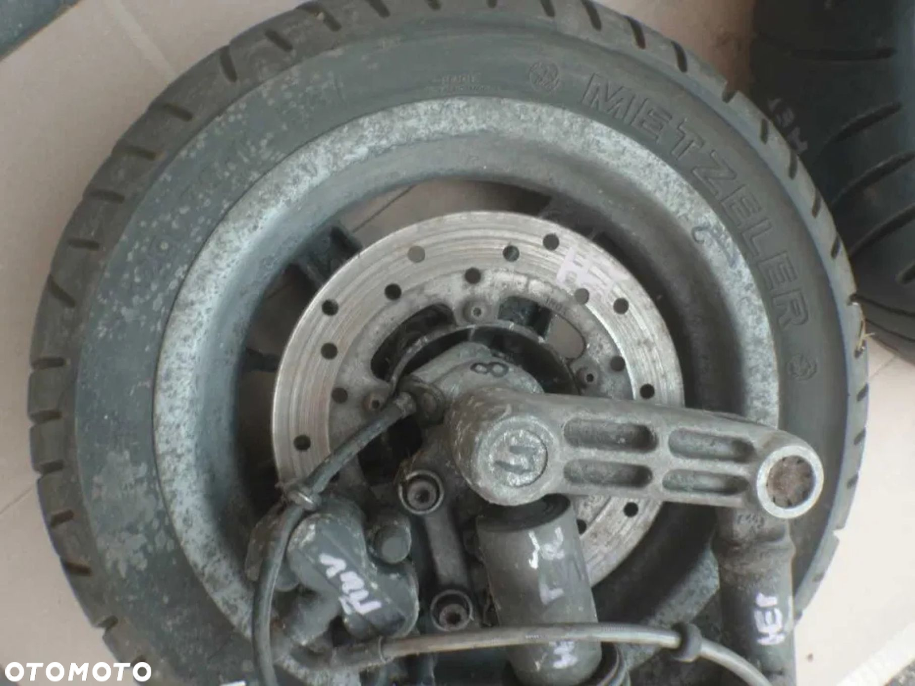 pólka laga amortyzator wspornik aluminiowy PIAGGIO HEXAGON 125 - 2