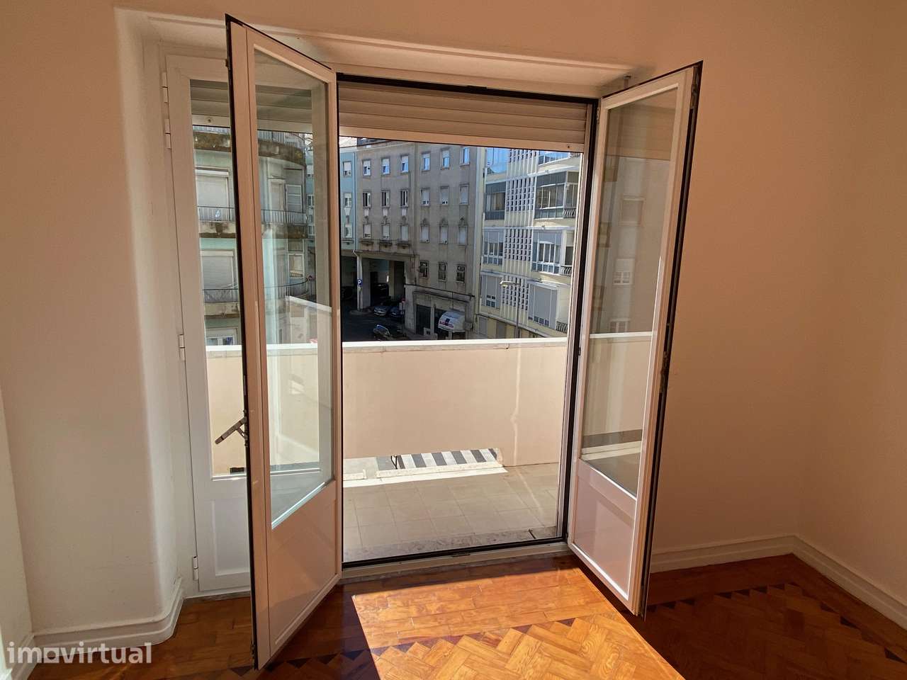 T2 totalmente remodelado na Penha de França - Grande imagem: 5/12