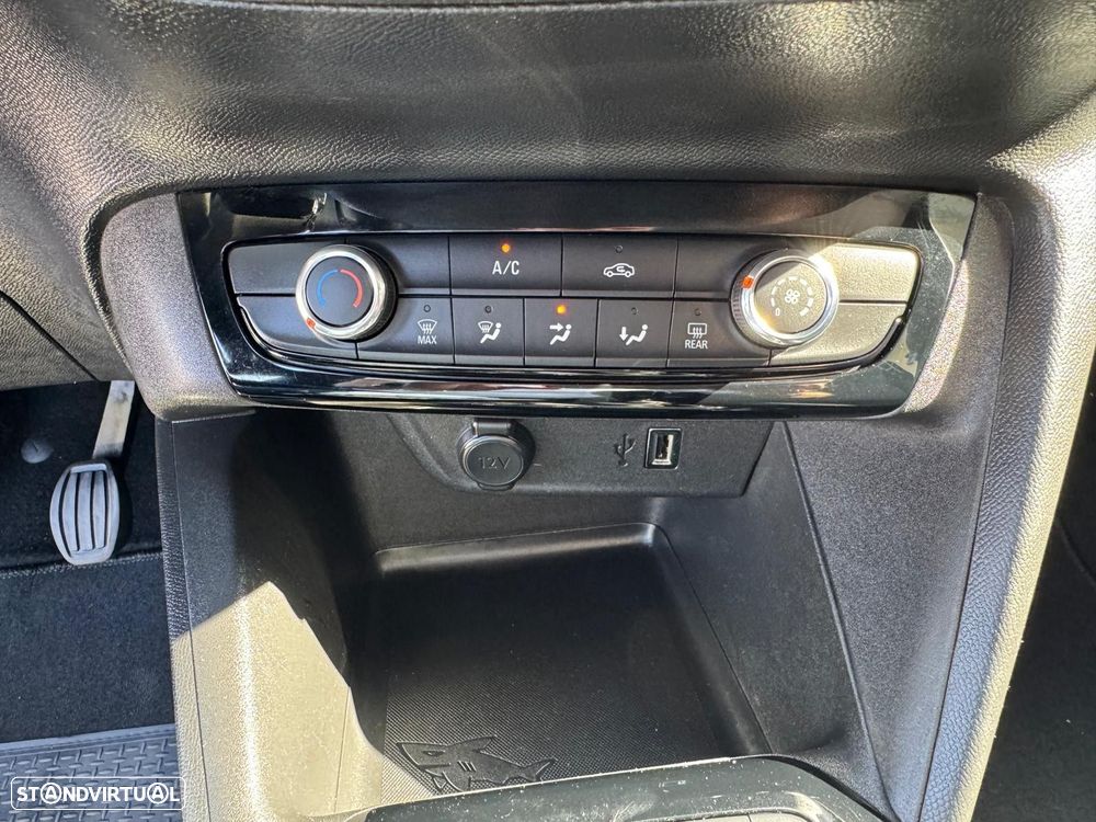 Opel Corsa 1.5 D Elegance - 24