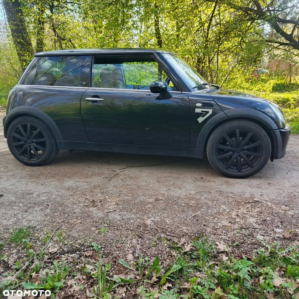 MINI ONE Seven - 3