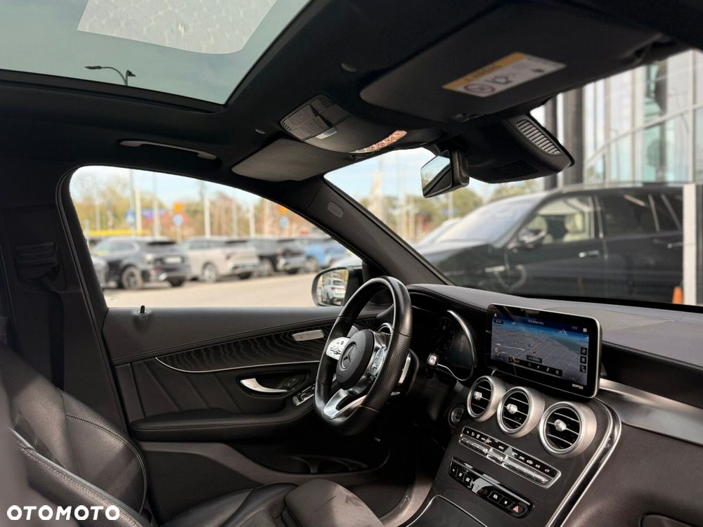 Mercedes-Benz GLC - 22