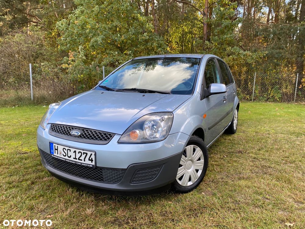 Ford Fiesta 1.3 Ambiente - 1