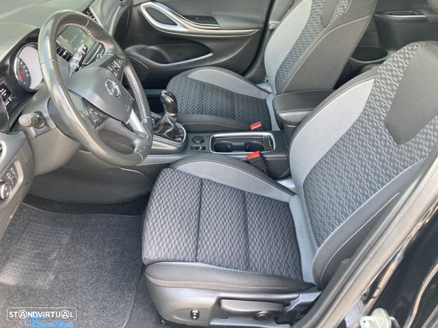 Opel Astra Sports Tourer 1.5 D S&S Business Edition - 10