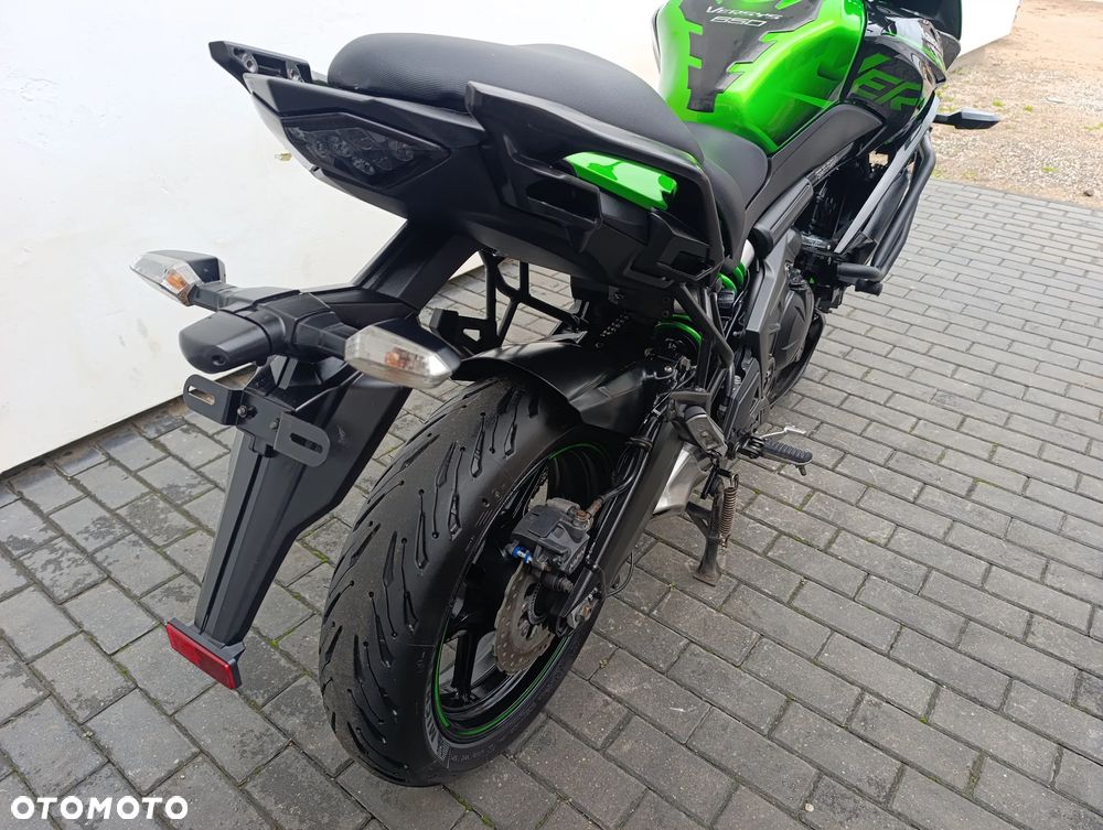 Kawasaki Versys 650 - 19
