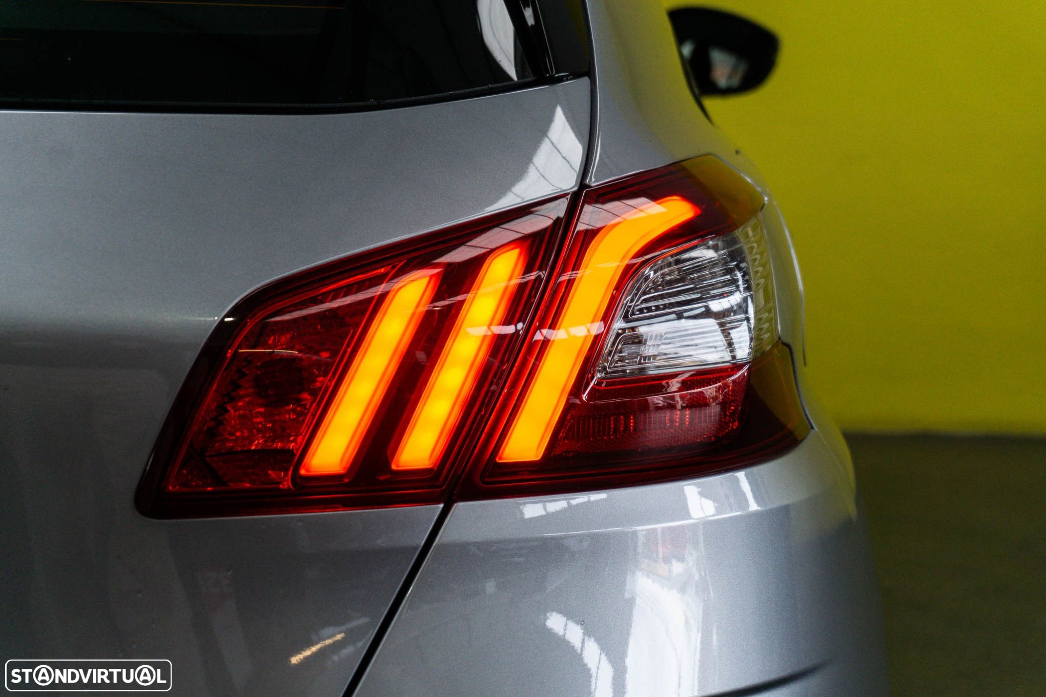 Peugeot 308 1.2 PureTech Allure - 9
