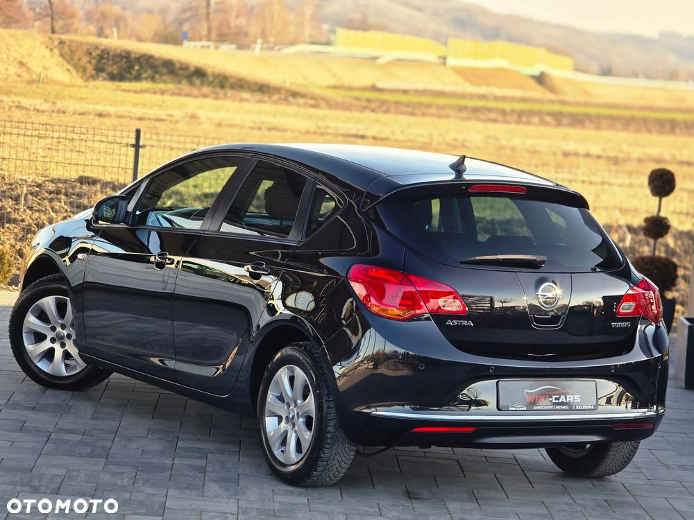 Opel Astra 1.4 Turbo Design Edition - 12