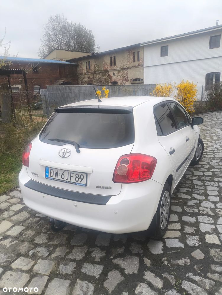 Toyota Auris 1.4 D-4D Premium - 12