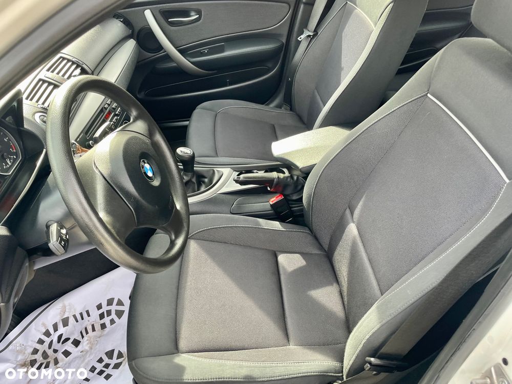 BMW Seria 1 - 29